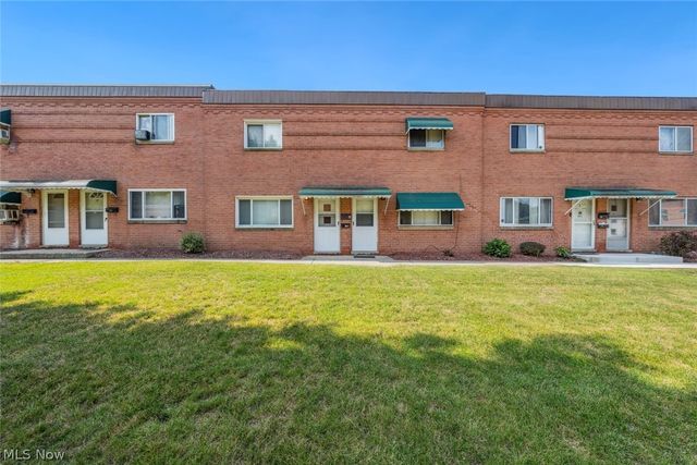 215 Dalepark Drive 5, Bedford, OH 44146