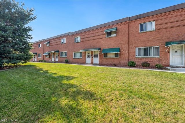 215 Dalepark Drive 5, Bedford, OH 44146