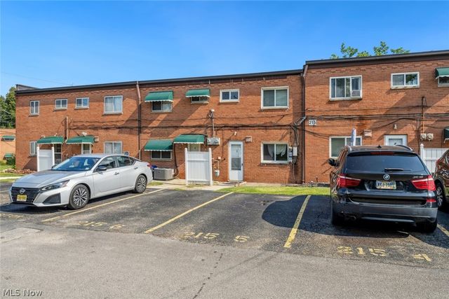 215 Dalepark Drive 5, Bedford, OH 44146