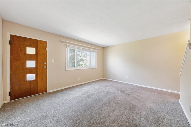 215 Dalepark Drive 5, Bedford, OH 44146