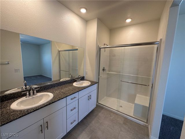 1621 South Pinedale Street, Pahrump, NV 89060