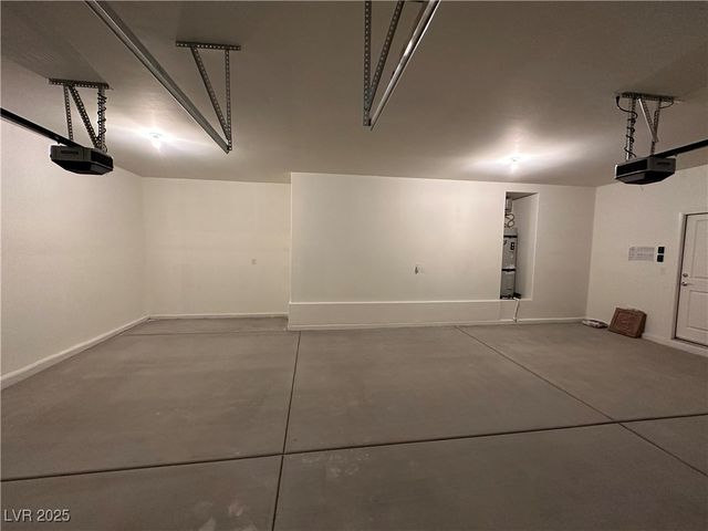 1621 South Pinedale Street, Pahrump, NV 89060