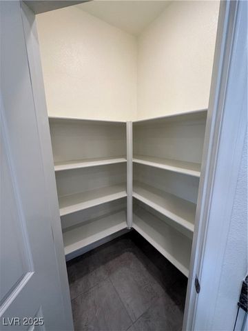 1621 South Pinedale Street, Pahrump, NV 89060