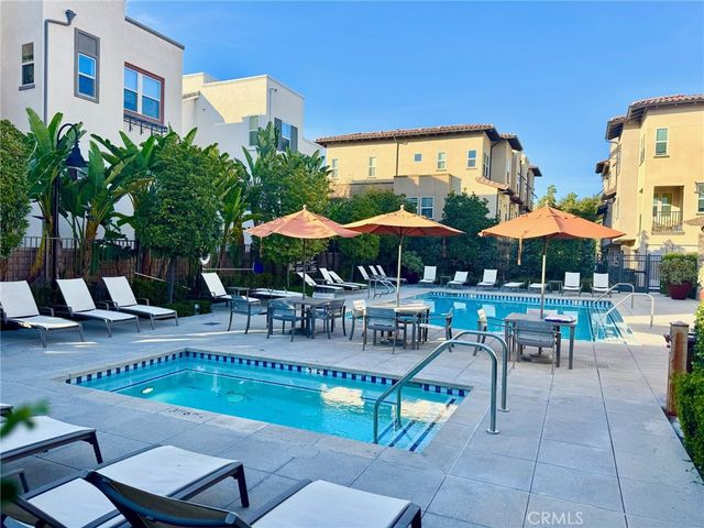 85 Hideaway Loop, Mission Viejo, CA 92691