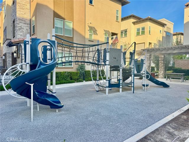 85 Hideaway Loop, Mission Viejo, CA 92691