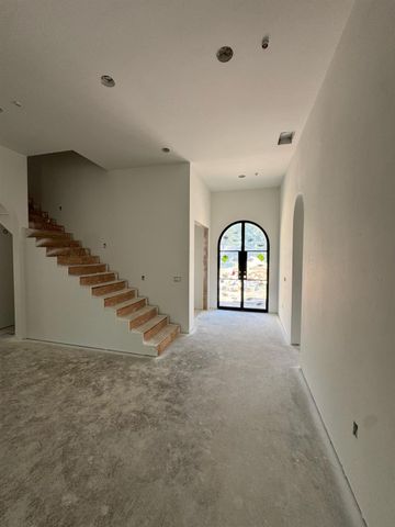 145 Colonial Dr, Auburn, CA 95603