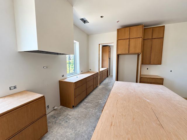 145 Colonial Dr, Auburn, CA 95603