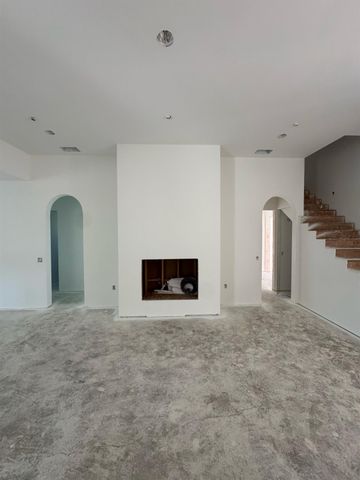 145 Colonial Dr, Auburn, CA 95603