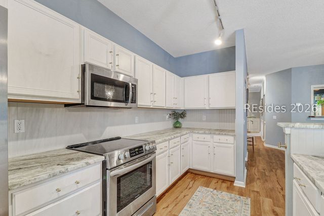 69 Regent Ave, Bluffton, SC 29910