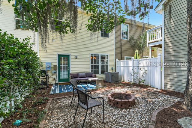 69 Regent Ave, Bluffton, SC 29910