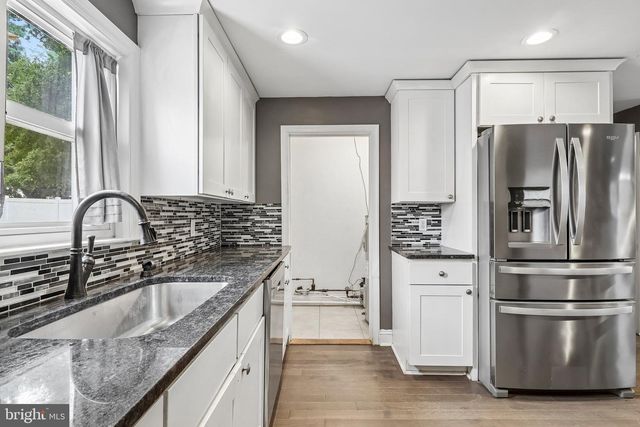 7 HURFORD PL, Aston, PA 19014