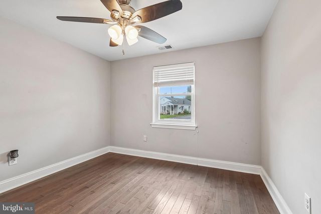7 HURFORD PL, Aston, PA 19014
