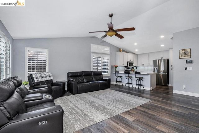 1230 Arlington Way, Brentwood, CA 94513