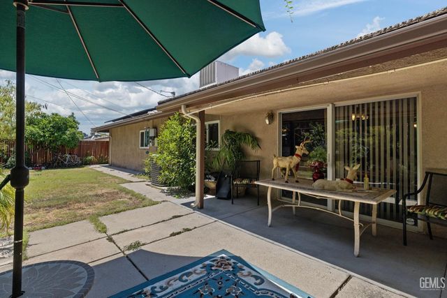 2913 Harmony Drive, Bakersfield, CA 93306