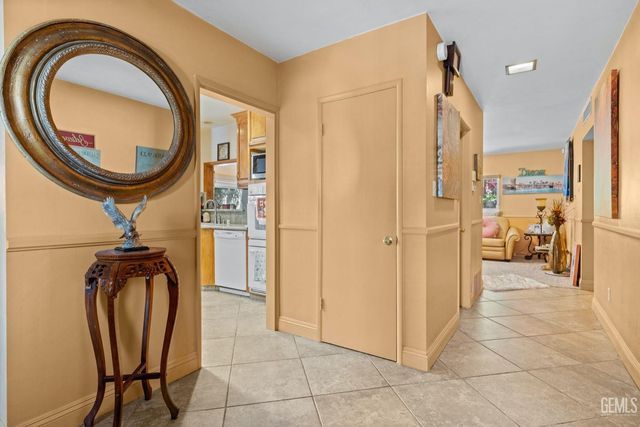 2913 Harmony Drive, Bakersfield, CA 93306