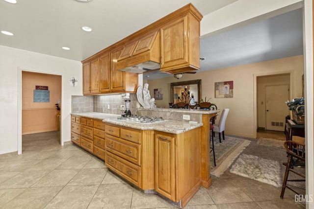 2913 Harmony Drive, Bakersfield, CA 93306