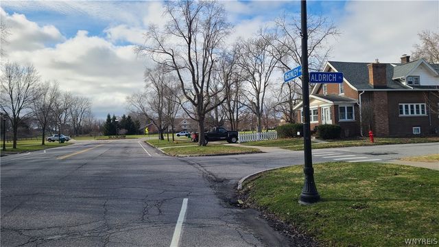 59 Aldrich Place, Buffalo, NY 14220