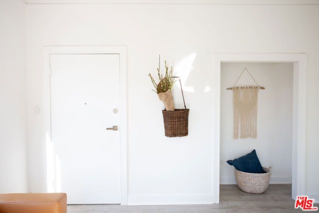 406 S Coronado Street, Los Angeles, CA 90057