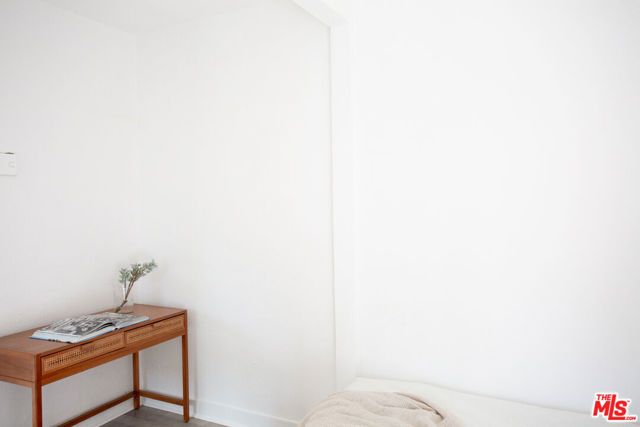 406 S Coronado Street, Los Angeles, CA 90057