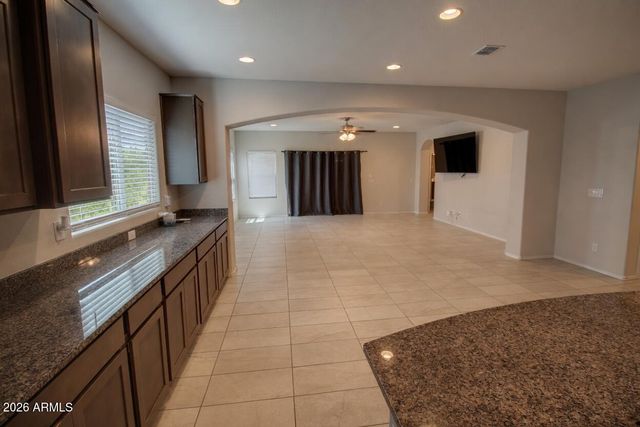 6384 W GEORGETOWN Way, Florence, AZ 85132