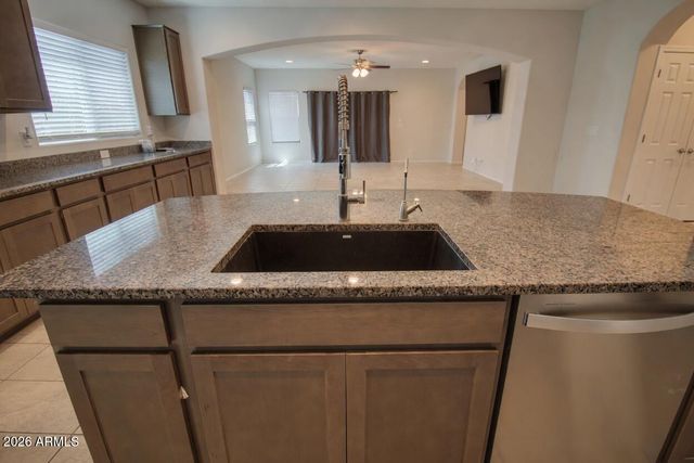 6384 W GEORGETOWN Way, Florence, AZ 85132