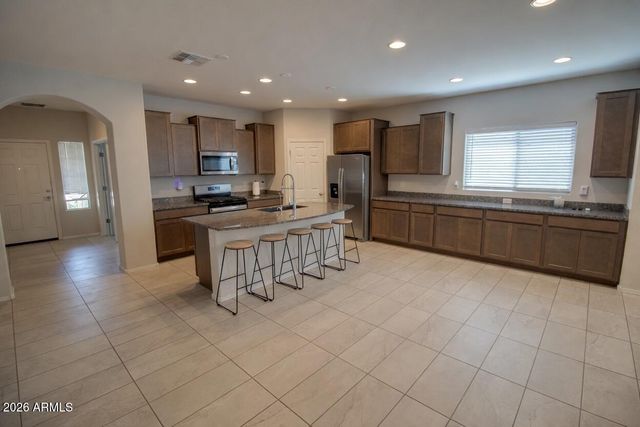 6384 W GEORGETOWN Way, Florence, AZ 85132