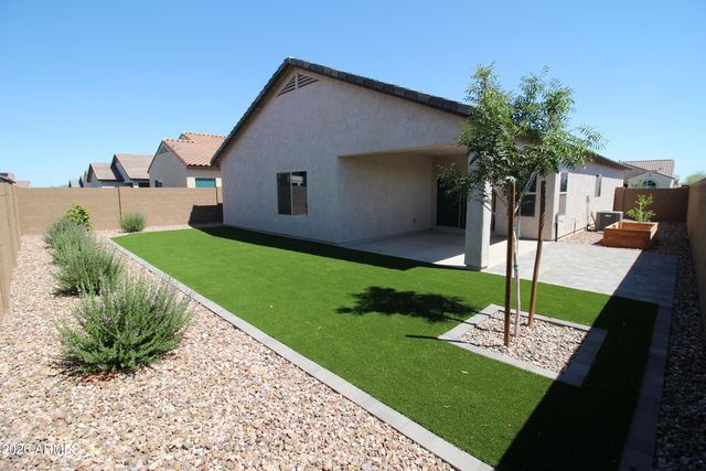 6384 W GEORGETOWN Way, Florence, AZ 85132