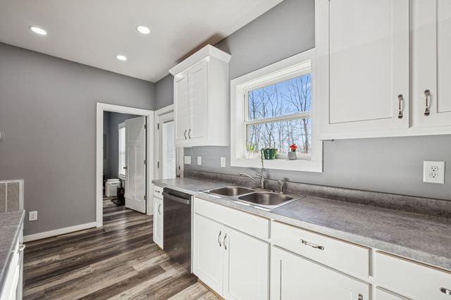 435 Penile Dr, Decherd, TN 37324