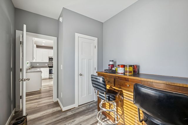 435 Penile Dr, Decherd, TN 37324