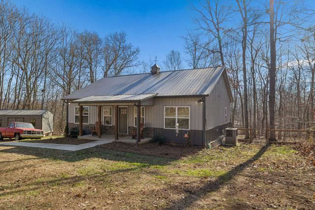 435 Penile Dr, Decherd, TN 37324