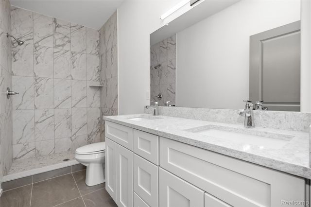 21959 Deer Brook Drive 2, Southfield, MI 48075