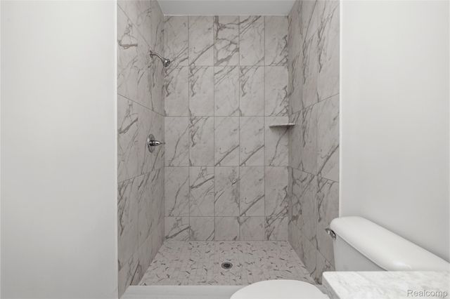 21959 Deer Brook Drive 2, Southfield, MI 48075