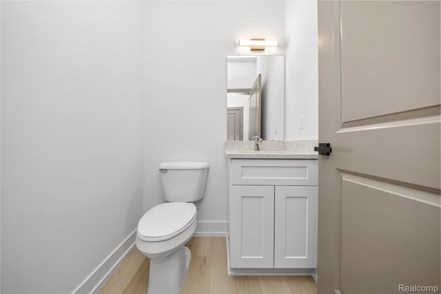 21959 Deer Brook Drive 2, Southfield, MI 48075