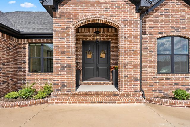 9808 Meadow Creek Drive, Sherwood, AR 72120