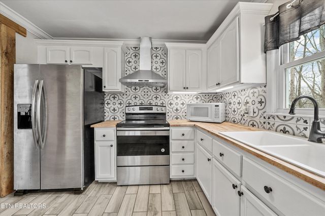 2802 Willocks Ave, Maryville, TN 37804