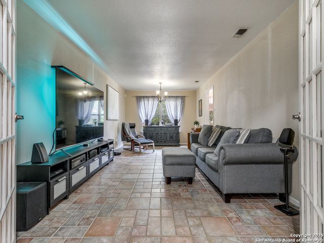 6018 Royal Creek, San Antonio, TX 78239