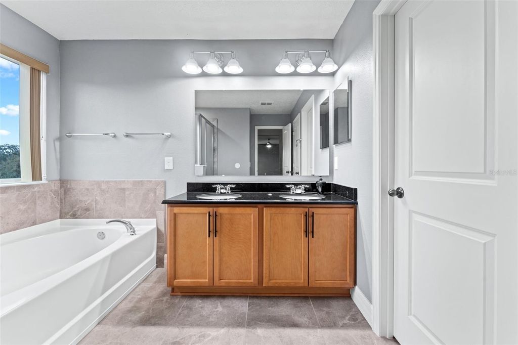 Image 15 of property listing at 14505 WARD ROAD, Orlando, FL 32824