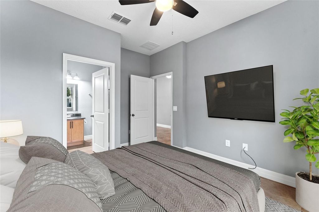 Image 21 of property listing at 14505 WARD ROAD, Orlando, FL 32824