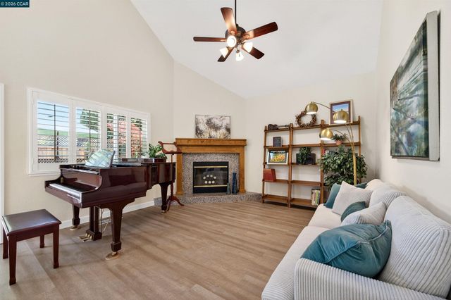 129 Deodar Dr, Pacheco, CA 94553