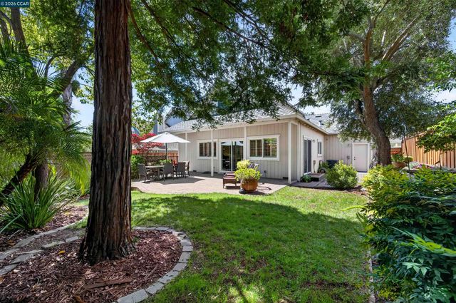 129 Deodar Dr, Pacheco, CA 94553