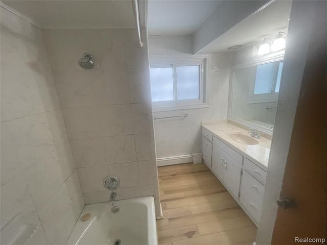 980 Indiana Avenue, Marysville, MI 48040