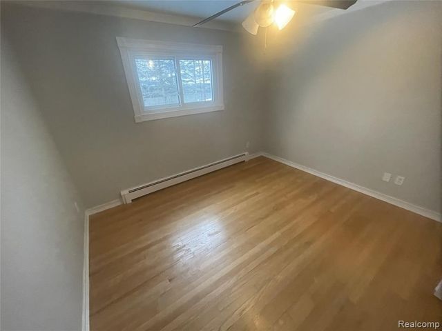 980 Indiana Avenue, Marysville, MI 48040