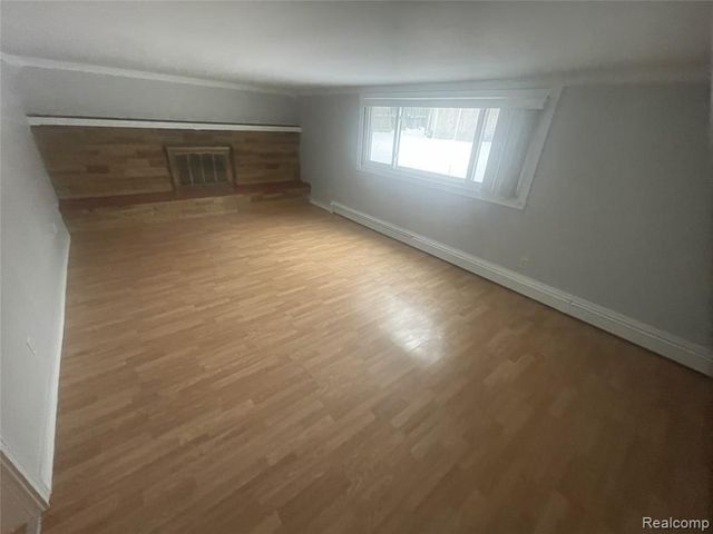 980 Indiana Avenue, Marysville, MI 48040