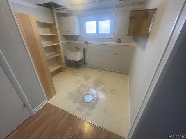 980 Indiana Avenue, Marysville, MI 48040