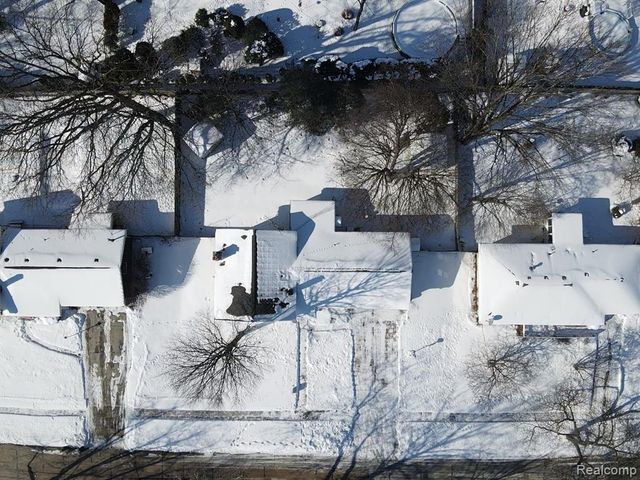 980 Indiana Avenue, Marysville, MI 48040