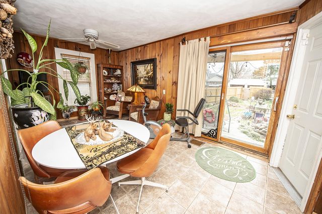 1352 E Elm Street, Springfield, MO 65802