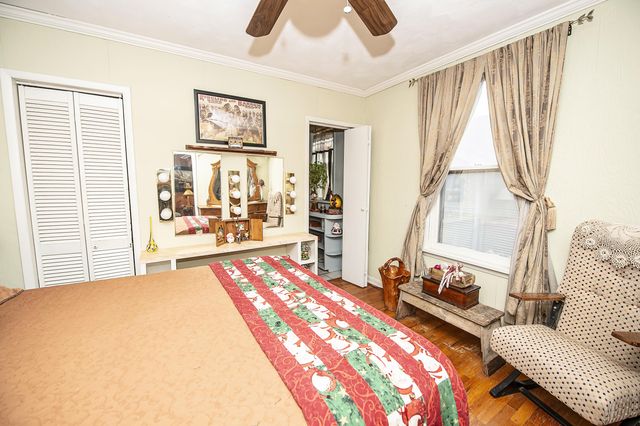 1352 E Elm Street, Springfield, MO 65802