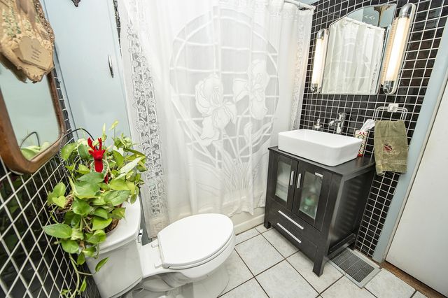 1352 E Elm Street, Springfield, MO 65802