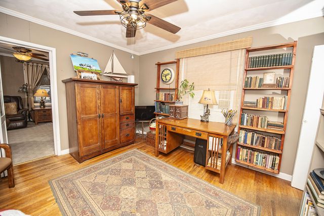 1352 E Elm Street, Springfield, MO 65802