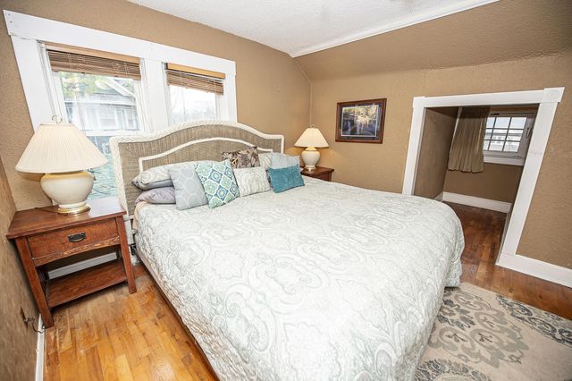 1352 E Elm Street, Springfield, MO 65802